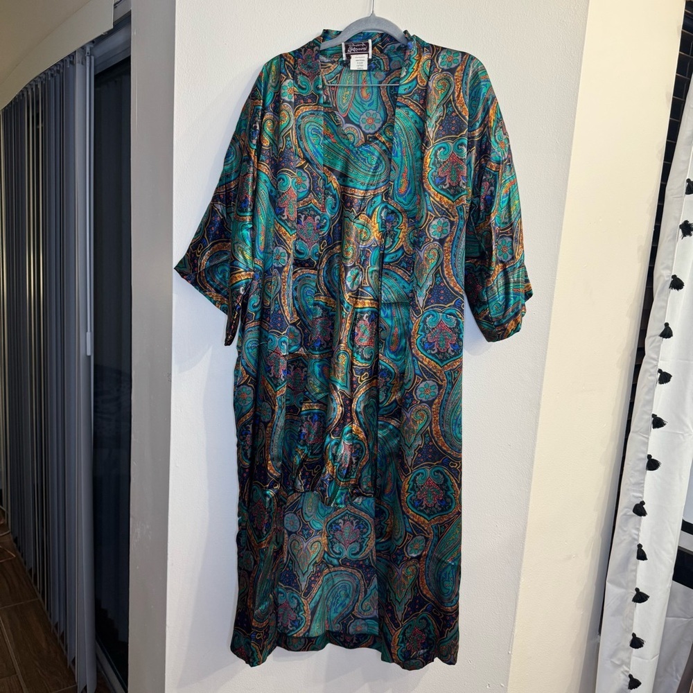 California Dynasty Vintage Paisley 2 Piece Sleep Dress and Robe Size S/M NWT